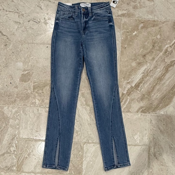 NWT Flying Monkey High Rise Split Straight Stretch Jean (Size 25) - Picture 5 of 8